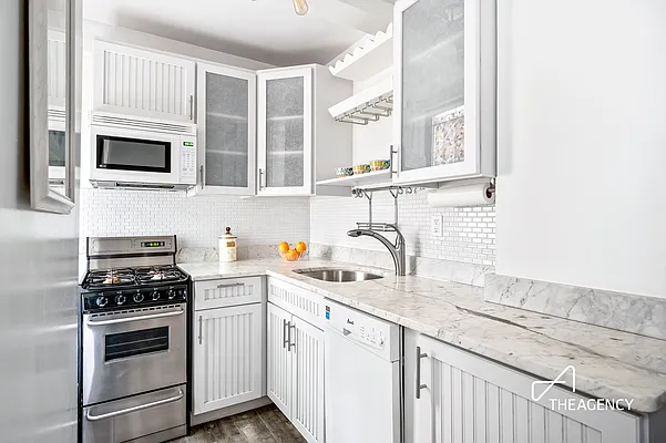 Sold by The Agency | media 7