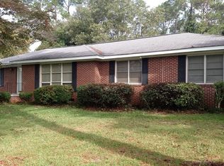 1703 Woodrow Ave, Dublin, GA 31021