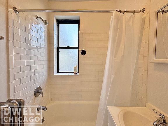 4th image of 1724 N Humboldt Blvd #207