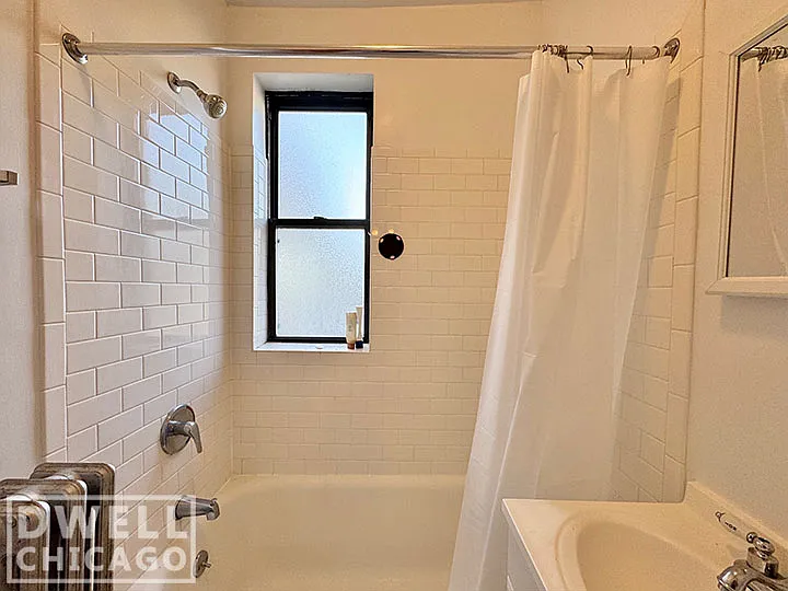 1724 N Humboldt Blvd #207 — Photo 4