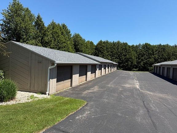 3rd image of 10628 Sister Bluff Dr Unit 10