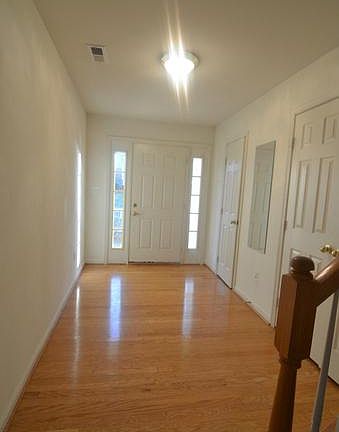 3rd image of 11541 Laurel Lake Sq