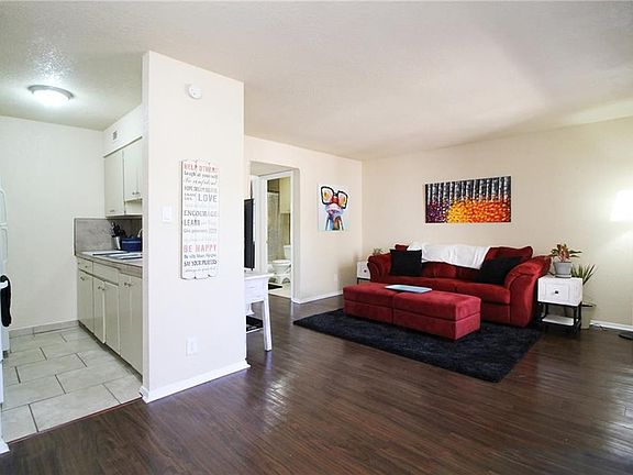 2nd image of 1304 McKie Dr APT 103