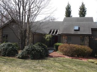 305 Stonehaven Ln, Blue Ridge, VA 24064