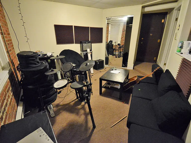 24 Hemenway St #1 — Photo 34