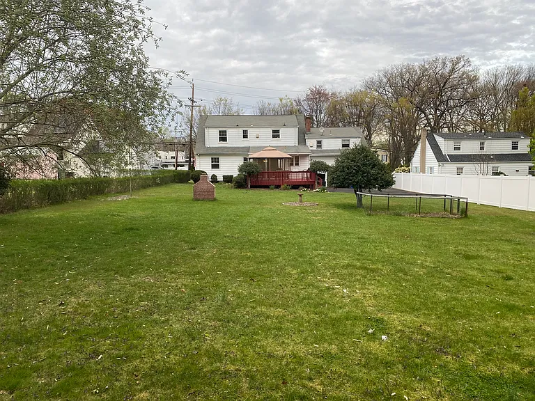 46 Spring Valley Ave — Photo 2