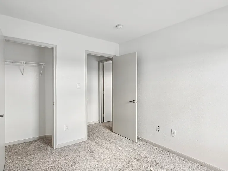 4450 Marine Creek Pkwy — Photo 14