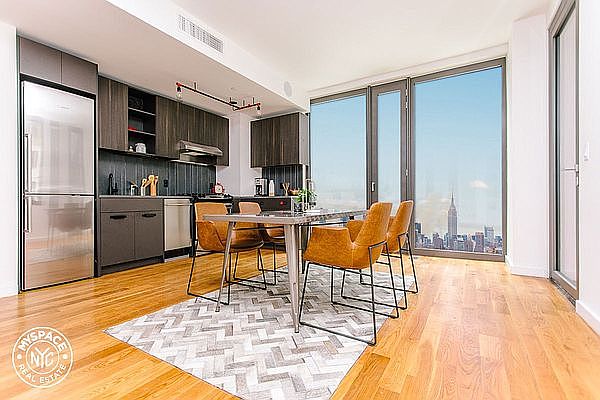 1st image of 123 Melrose St APT 379