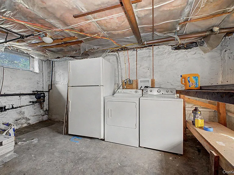 480 King St — Photo 22