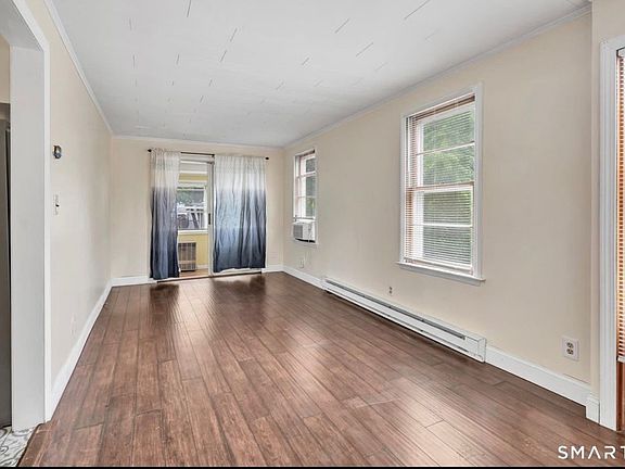 4th image of 74 New St #2