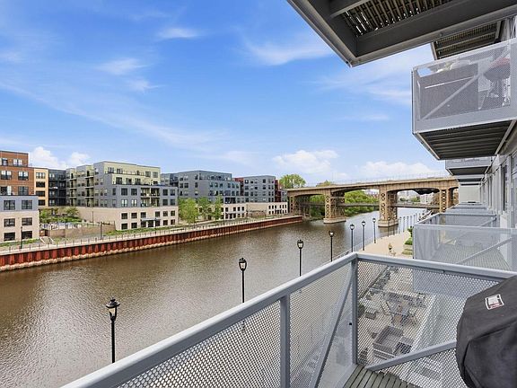 2nd image of 1902 N Commerce STREET #311