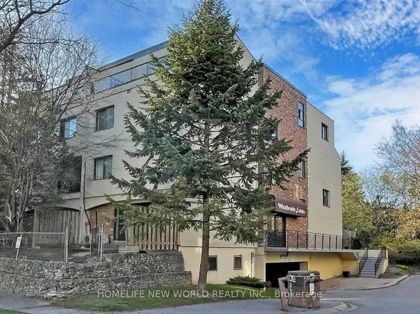 25 Pebble Byway, North York, ON