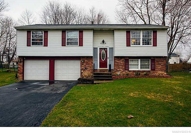 1st image of 49 Roycroft Dr