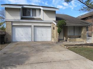 10602 Chapel Hill Dr, Houston, TX 77099