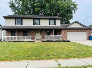 2316 Shabbona Dr, Springfield, IL 62702