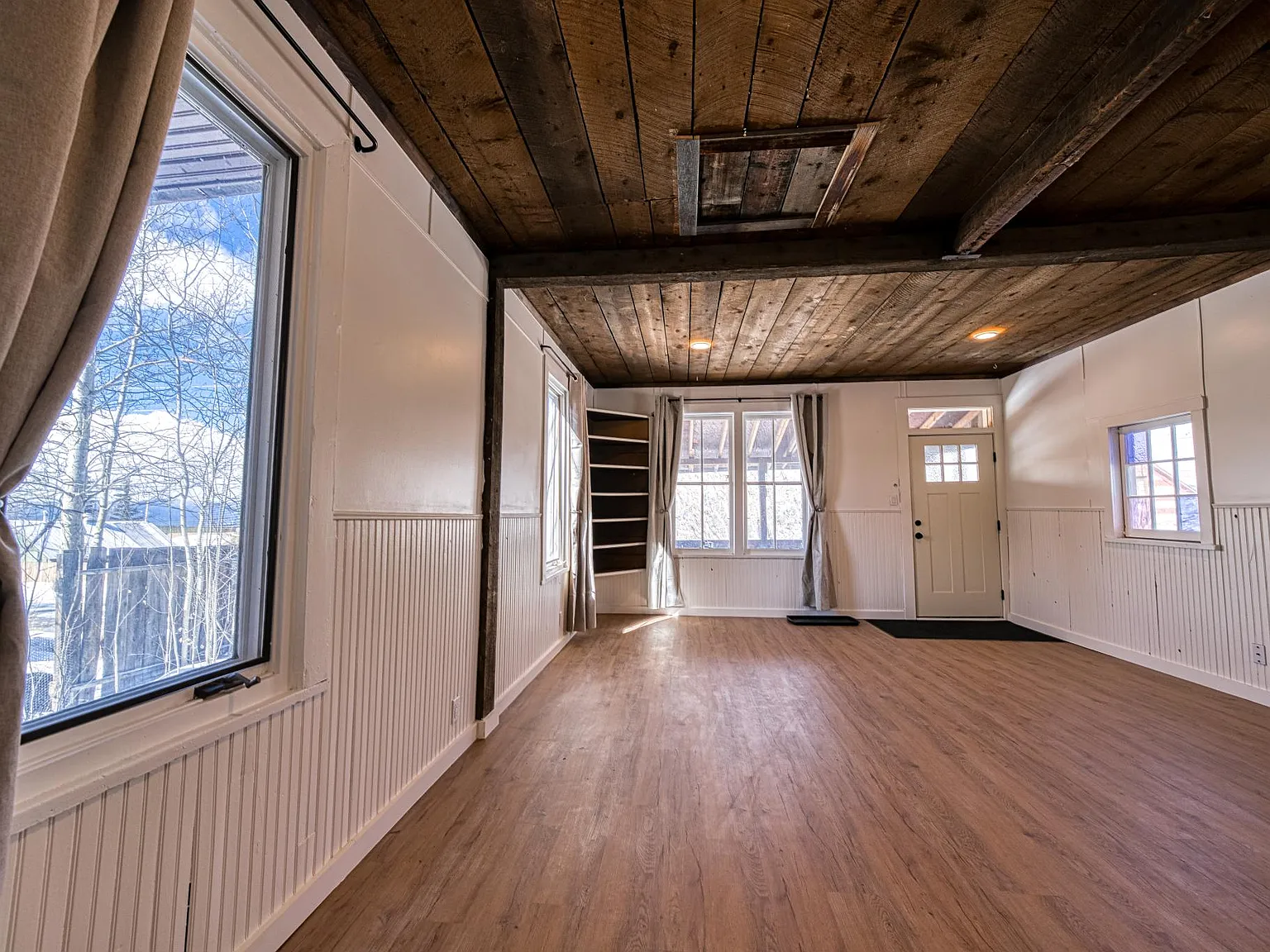 2 bed, 1.5 bath, 1200 sqft, $2,200 — Photo 4