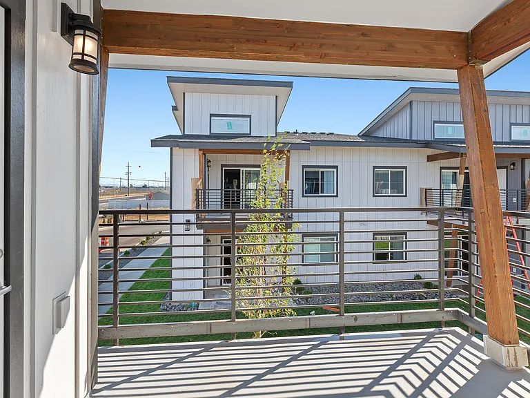 Skyview Heights — Photo 13