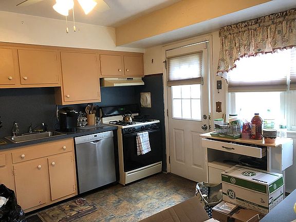 4th image of 29 Panorama Dr