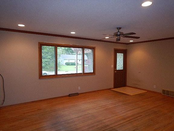 2nd image of 130 Timberland Dr
