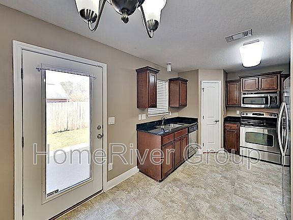 5th image of 8907 Hertford Cir