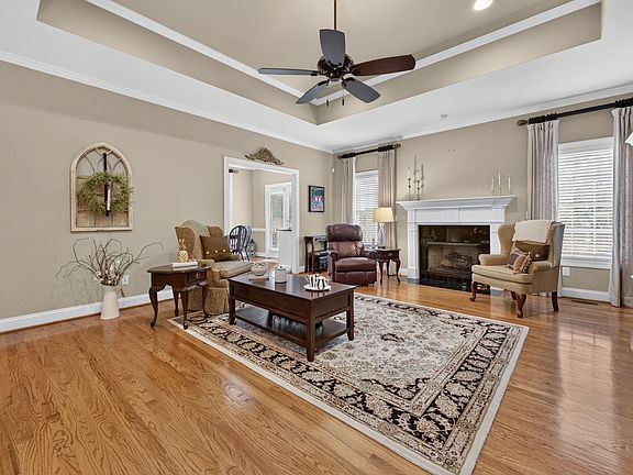 4th image of 1 Autumn Creek Way