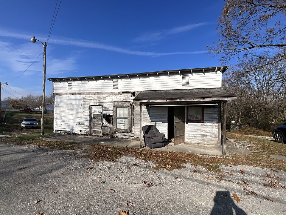 1st image of 341 Davenport Rd