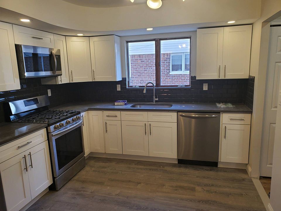 1st image of 2793 Strickland Ave