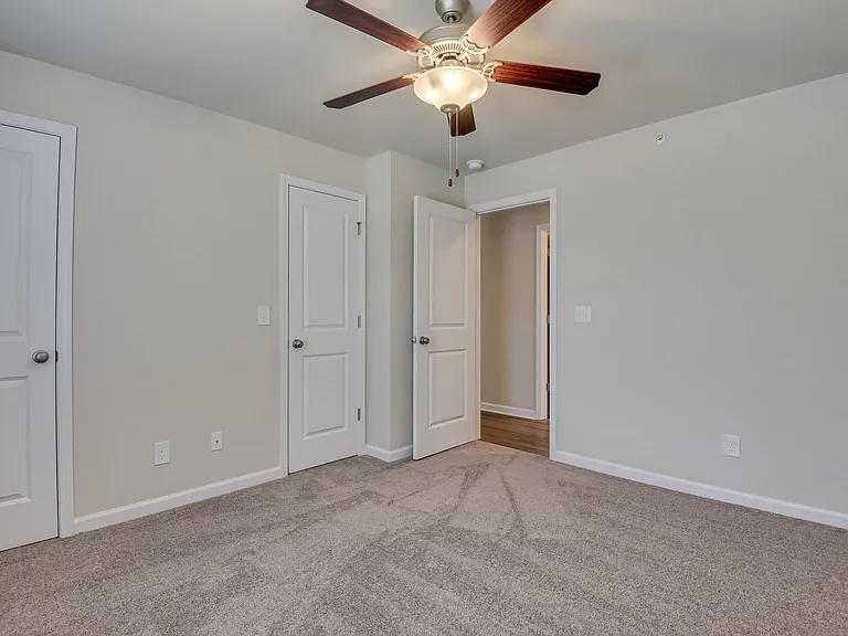 Woodberry Apartments — Photo 30