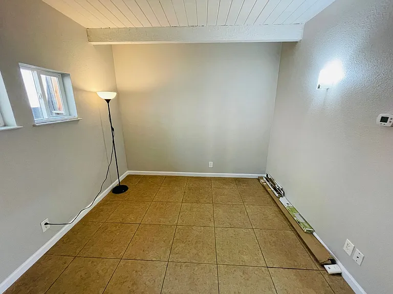 2583 Knox Ave #1 — Photo 8
