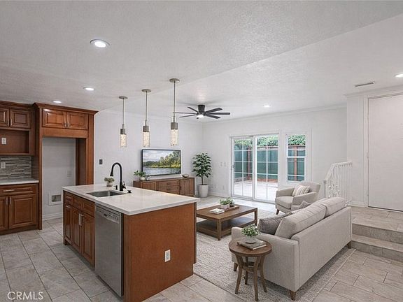 3rd image of 14133 Windjammer Ln