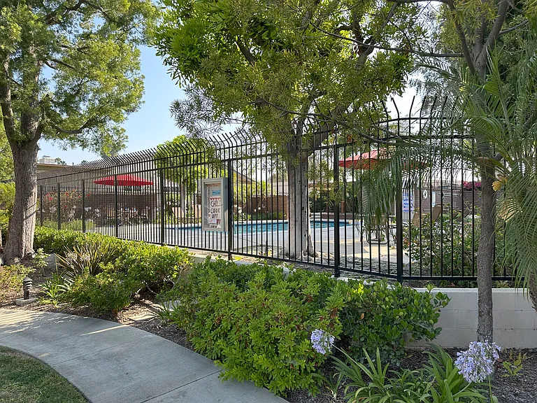 3014 Persimmon Pl — Photo 31