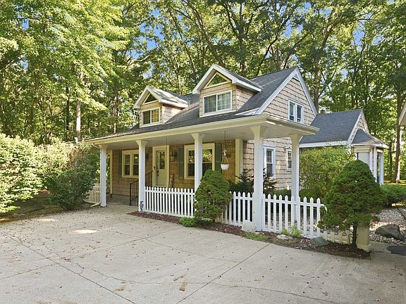 4th image of 1440 N 160 W