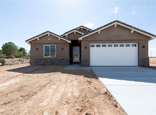 22620 Laurel St, Apple Valley, CA 92308