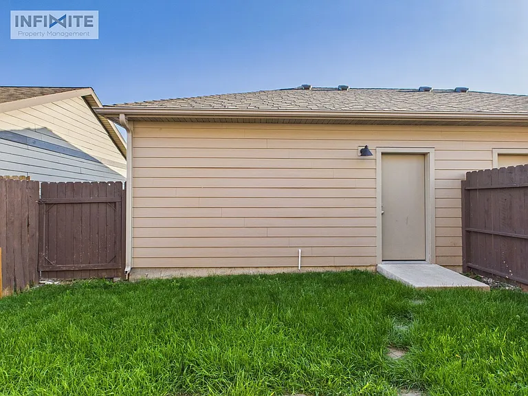 3662 Potosi St — Photo 8