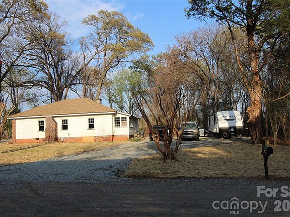 2nd image of 4912 Gable Rd