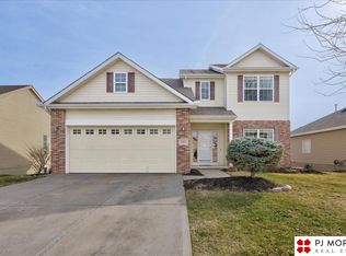 5551 N 151st St, Omaha, NE 68116