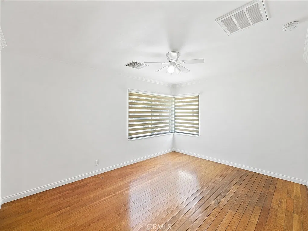 2 bed, 1.5 bath, 1120 sqft, $4,000 — Photo 4