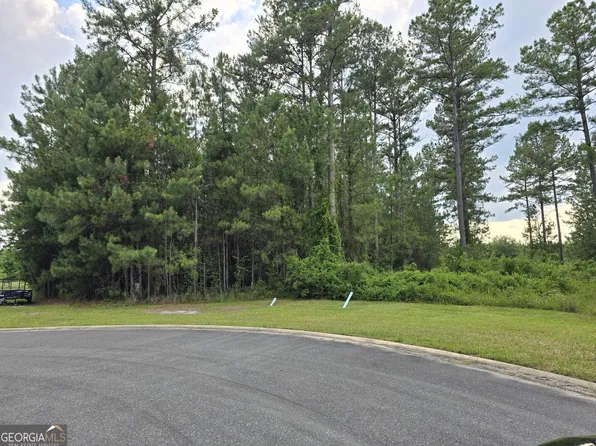 199 Wave Break Ct, Kingsland, GA 31548