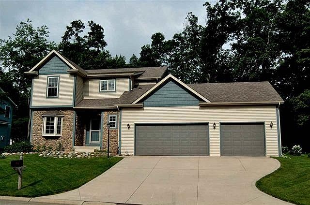 1st image of 50689 Marie Ct
