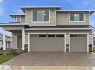 720 E 4th St, Yamhill, OR 97148