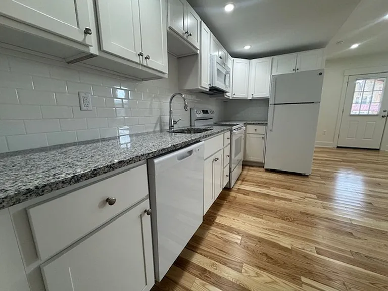 1115 N. Negley Avenue — Photo 5