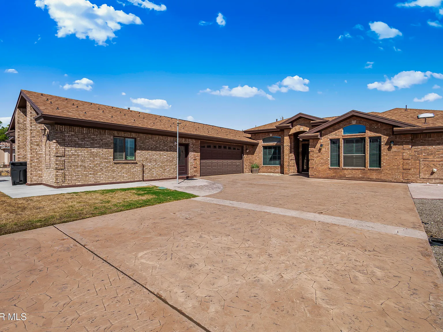 4 bed, 4.5 bath, 3392 sqft, $4,750 — Photo 1