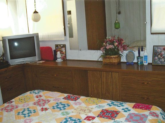 3rd image of Betlo Park Ln #19