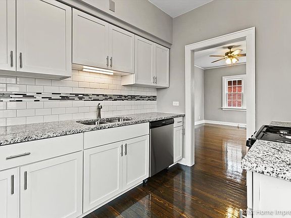 5th image of 16236 Lowell Ave