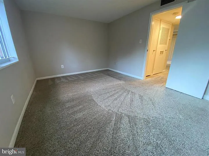 10424 Rockville Pike #202 — Photo 9