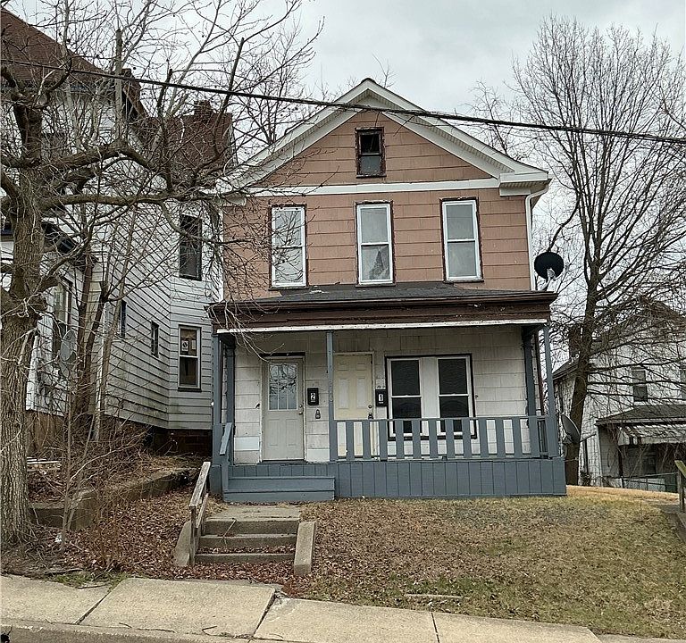 1st image of 216 Ridge Ave