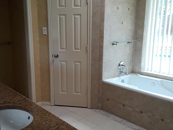 2nd image of 5506 Coronado Dr