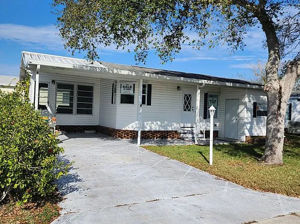 513 Cubby Bear Rd, Naples, FL 34113