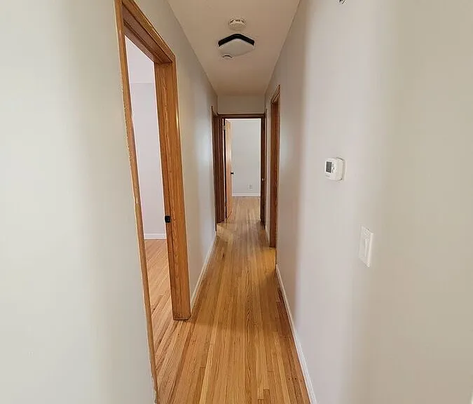 5846 Washburn Ave S #UPPER — Photo 8