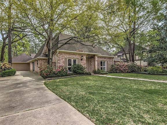2nd image of 834 Thornvine Ln